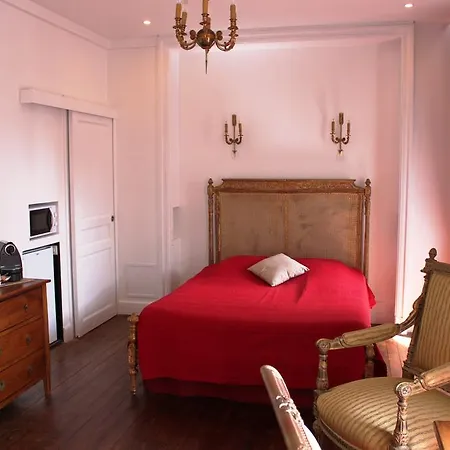 Couette-café Résidence Et D'hôtes De La Porte D'arras *