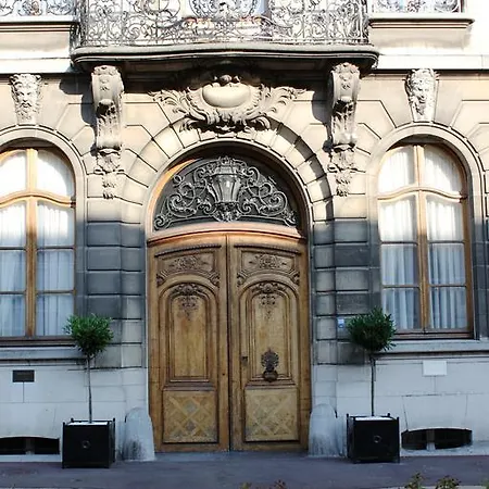 فندق مبيت وإفطار Et D'hotes De La Porte D'arras