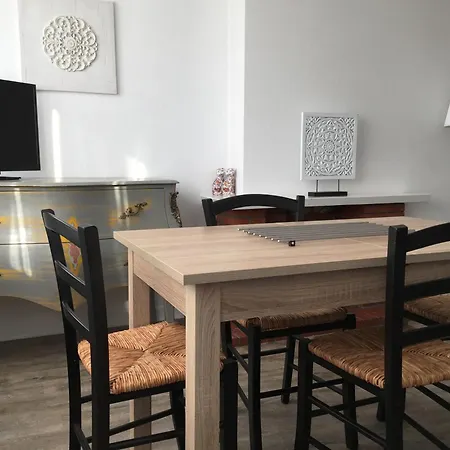 לינה וארוחת בוקר Et D'hotes De La Porte D'arras דואי