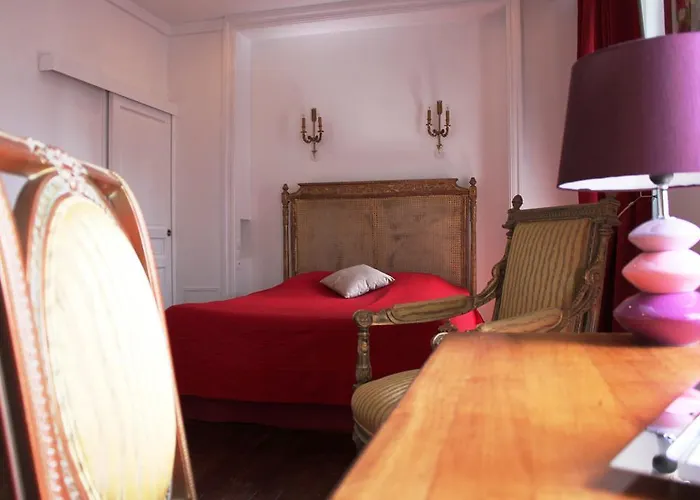 Résidence Et D'hôtes De La Porte D'arras