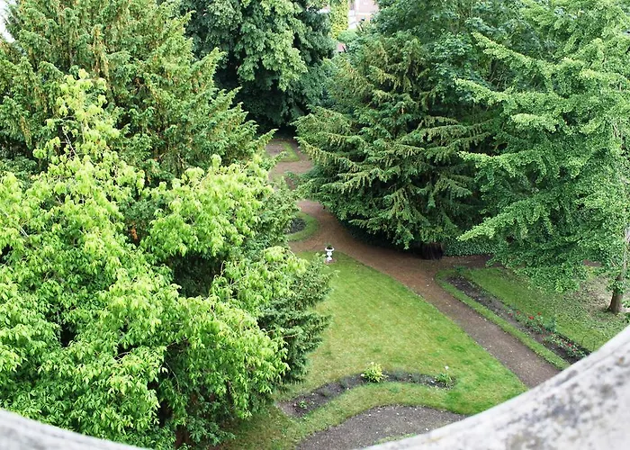 Bed & Breakfast Résidence Et D'hôtes De La Porte D'arras Douai