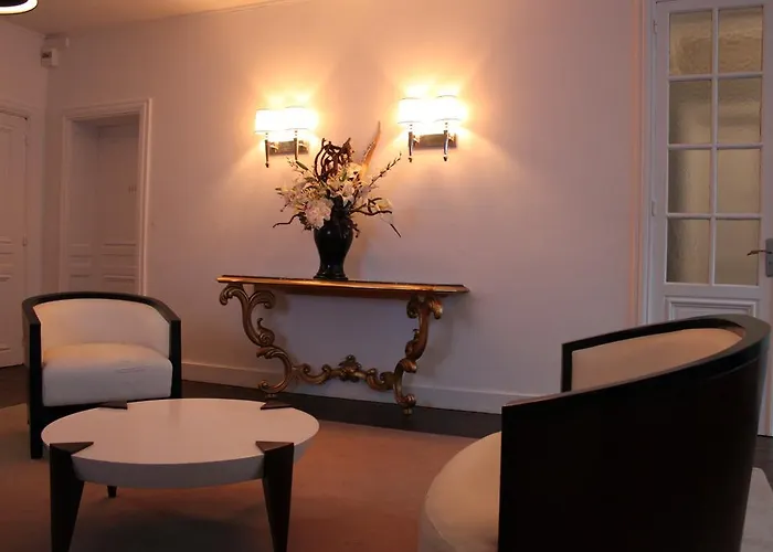 Résidence Et D'hôtes De La Porte D'arras 4* Douai