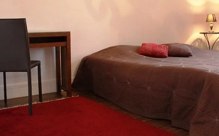 Résidence Et D'hôtes De La Porte D'arras Bed & Breakfast 4*