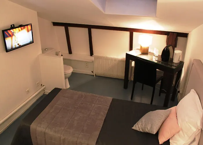 Résidence Et D'hôtes De La Porte D'arras