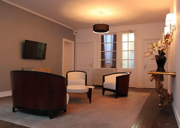 Bed & Breakfast Résidence Et D'hôtes De La Porte D'arras Douai